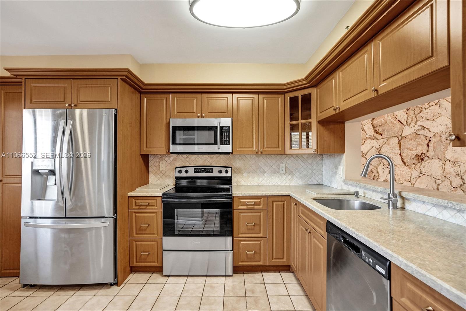 14475 Strathmore Lane, Unit 406 Delray Beach, FL 33446 - Photo 3 of 29