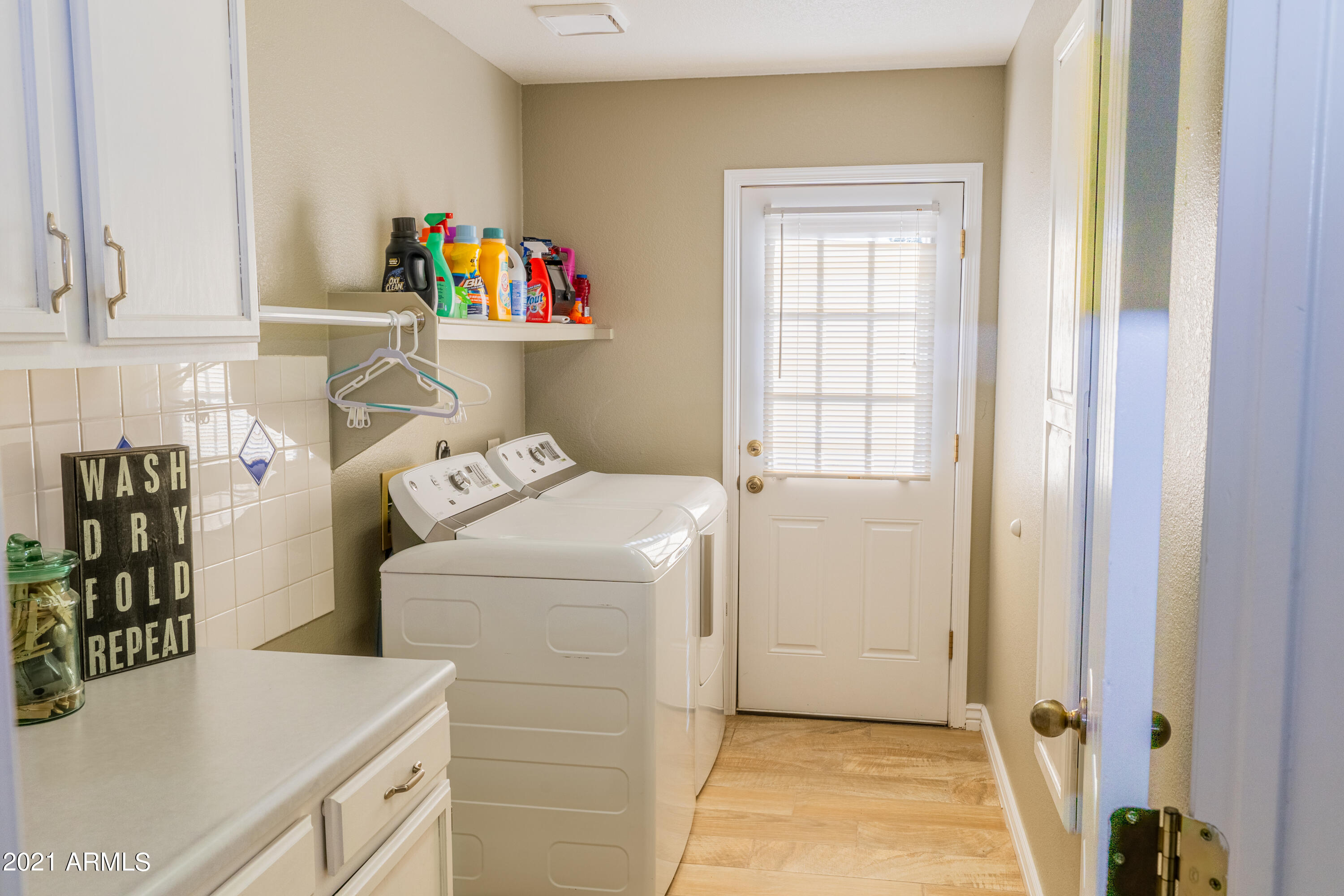 832 North Williams Circle Mesa, AZ 85203 - Photo 17 of 33 Laundry