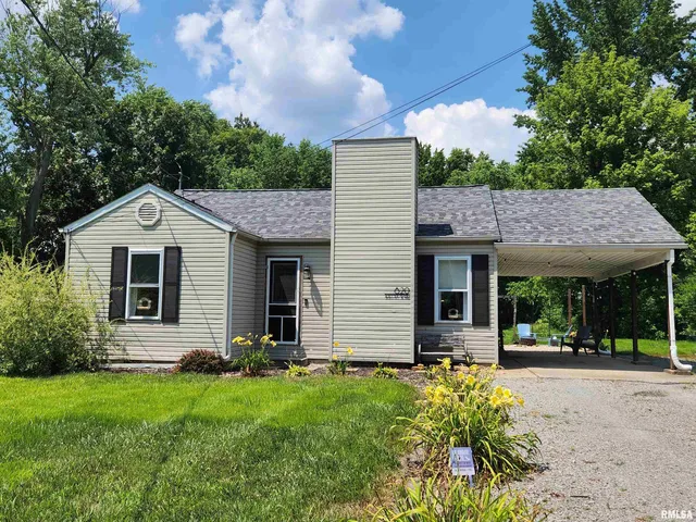 $125,000 | 820 Airport Road, Mount Vernon, IL 62864