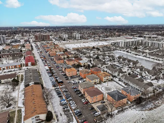 $1,200,000 | 9606 Golf Terrace, Des Plaines, IL 60016