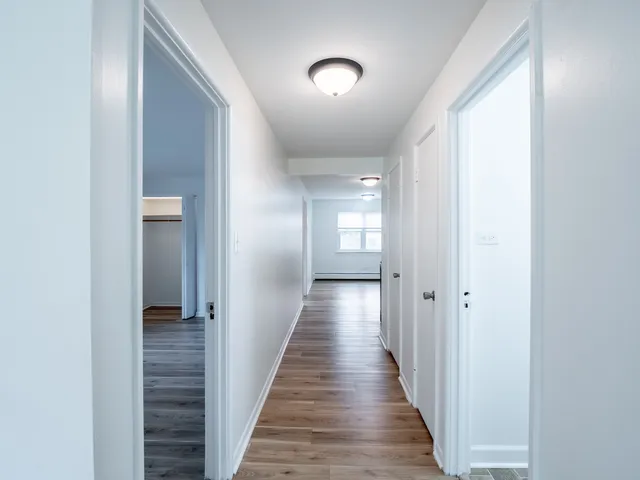 $1,200,000 | 9606 Golf Terrace, Des Plaines, IL 60016