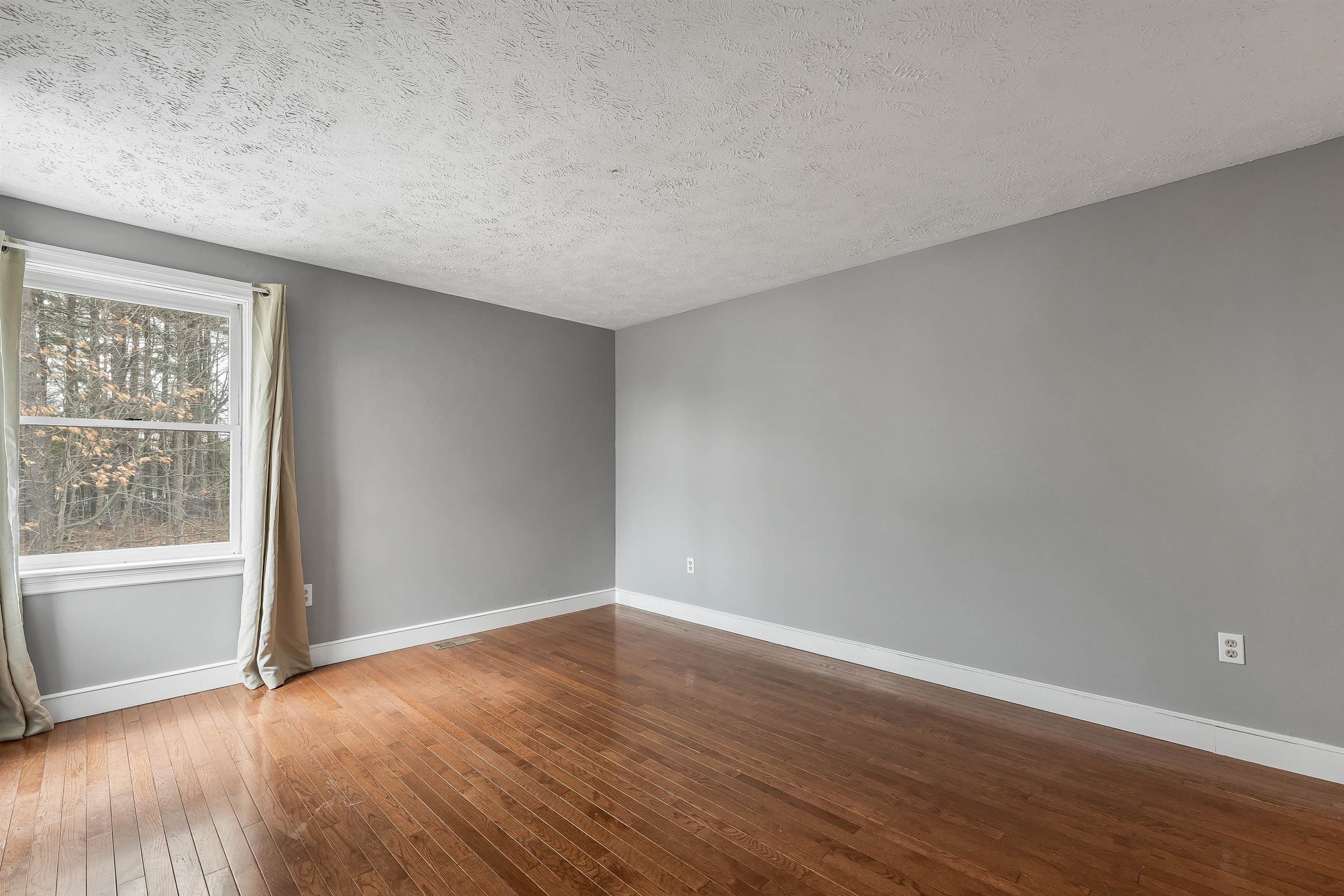 4 Kingston Way, Unit A Hudson, NH 03051 - Photo 14 of 27