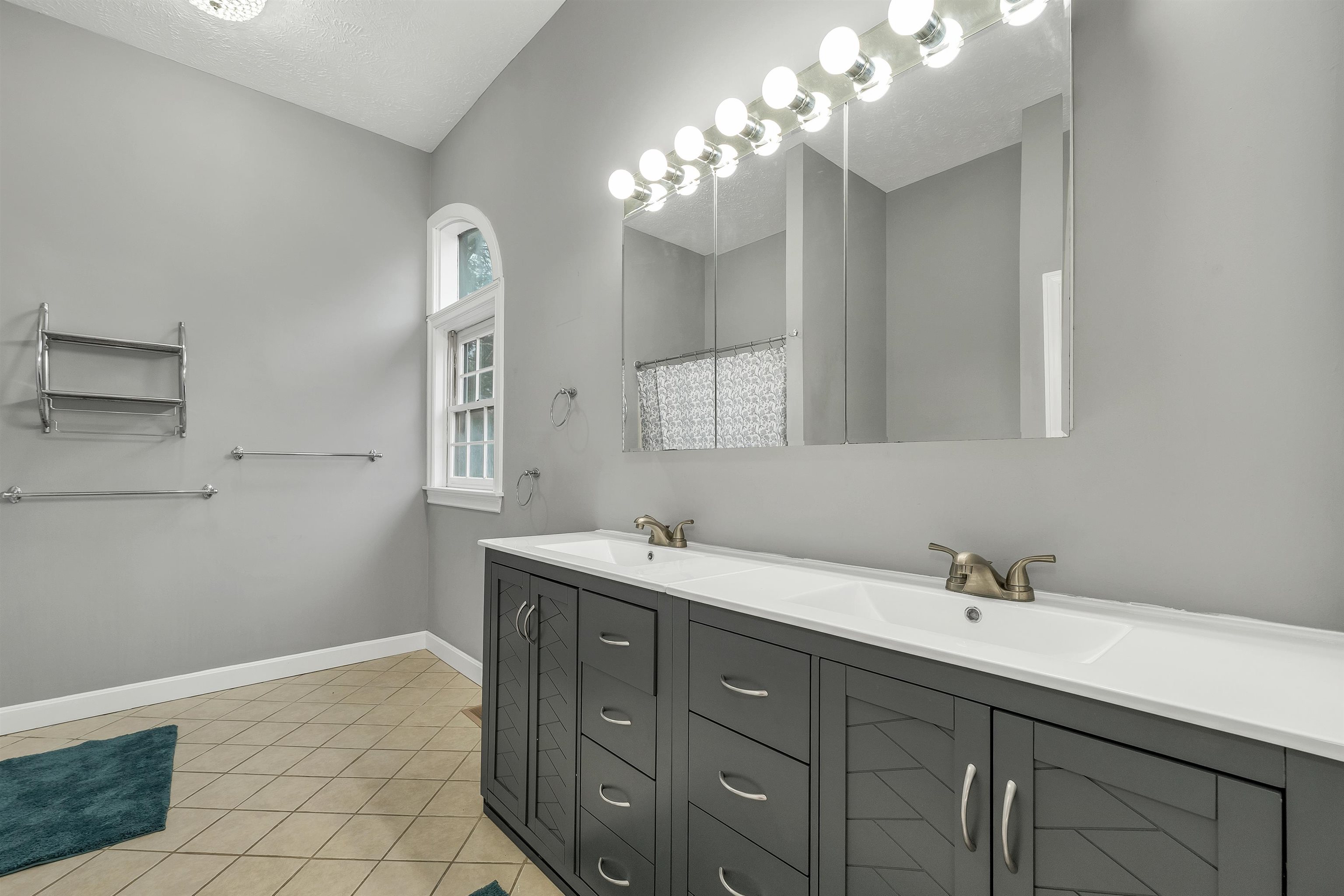 4 Kingston Way, Unit A Hudson, NH 03051 - Photo 19 of 27