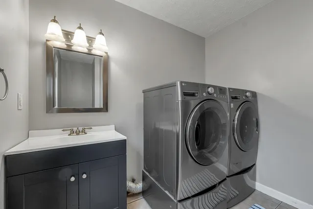 $429,900 | 4 Kingston Way, Unit A, Hudson, NH 03051