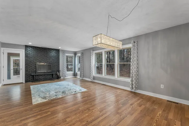 $429,900 | 4 Kingston Way, Unit A, Hudson, NH 03051