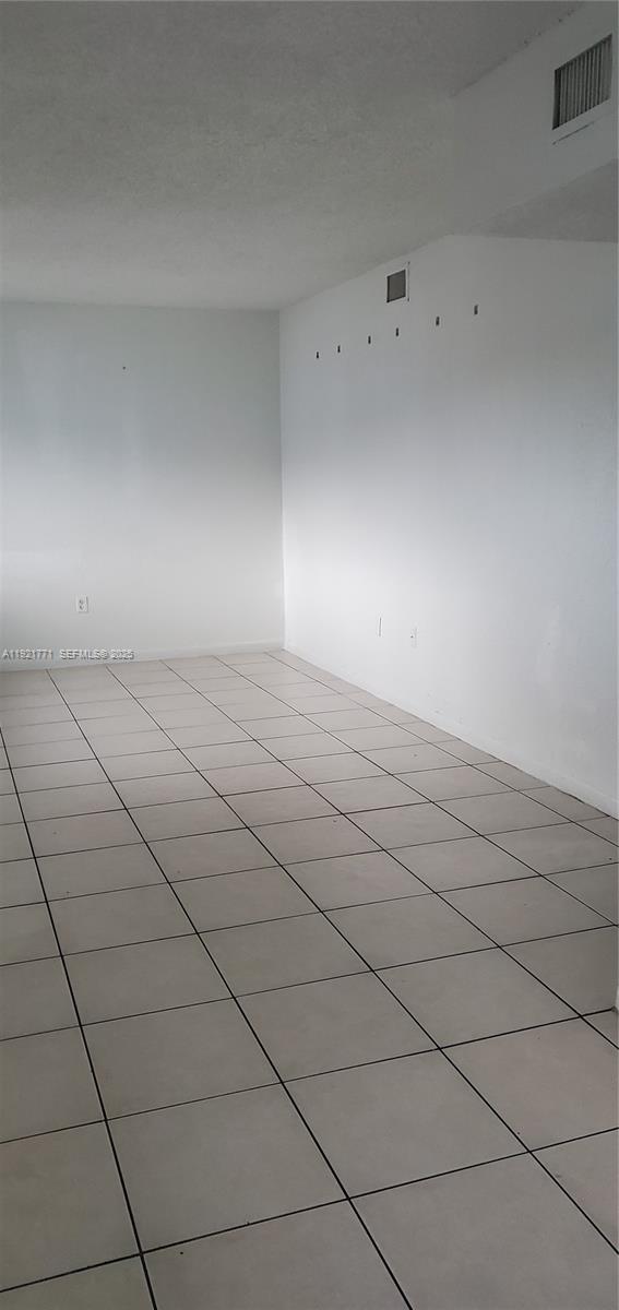 5702 West 26th Avenue, Unit 5702 Hialeah, FL 33016 - Photo 8 of 10