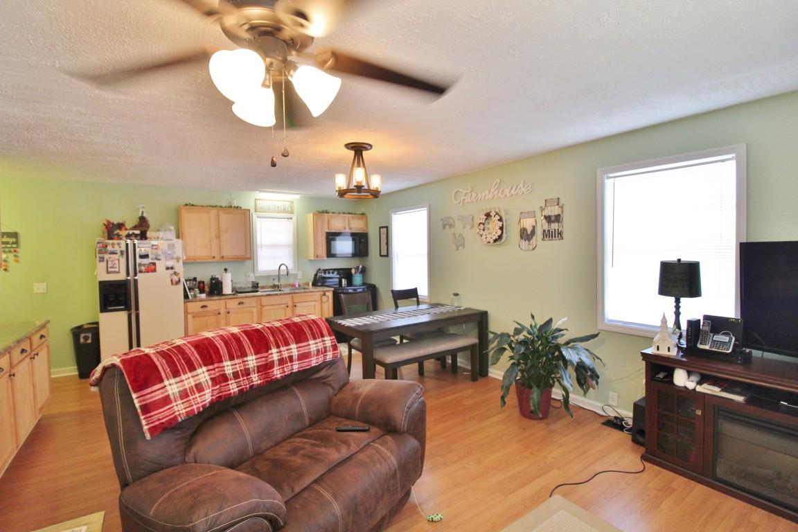 1170 Peakland Road Decatur, TN 37322 - Photo 12 of 38 IMG_3304 (Medium)