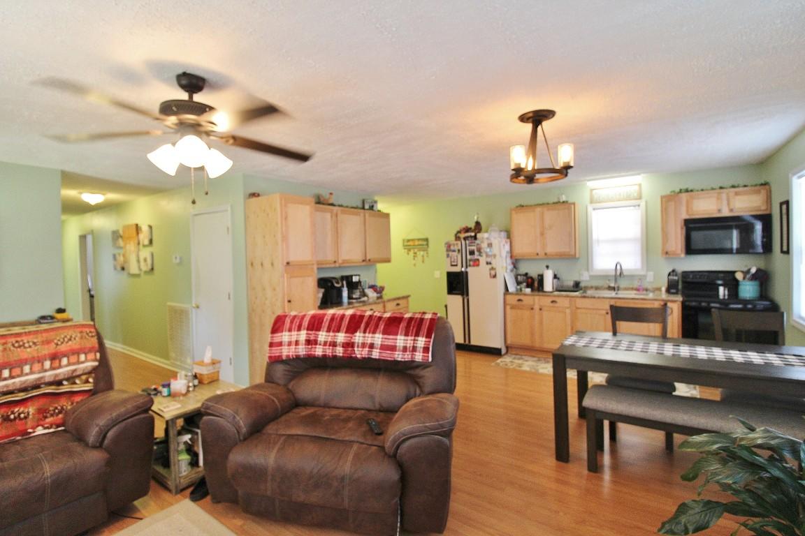 1170 Peakland Road Decatur, TN 37322 - Photo 14 of 38 IMG_3305 (Medium)