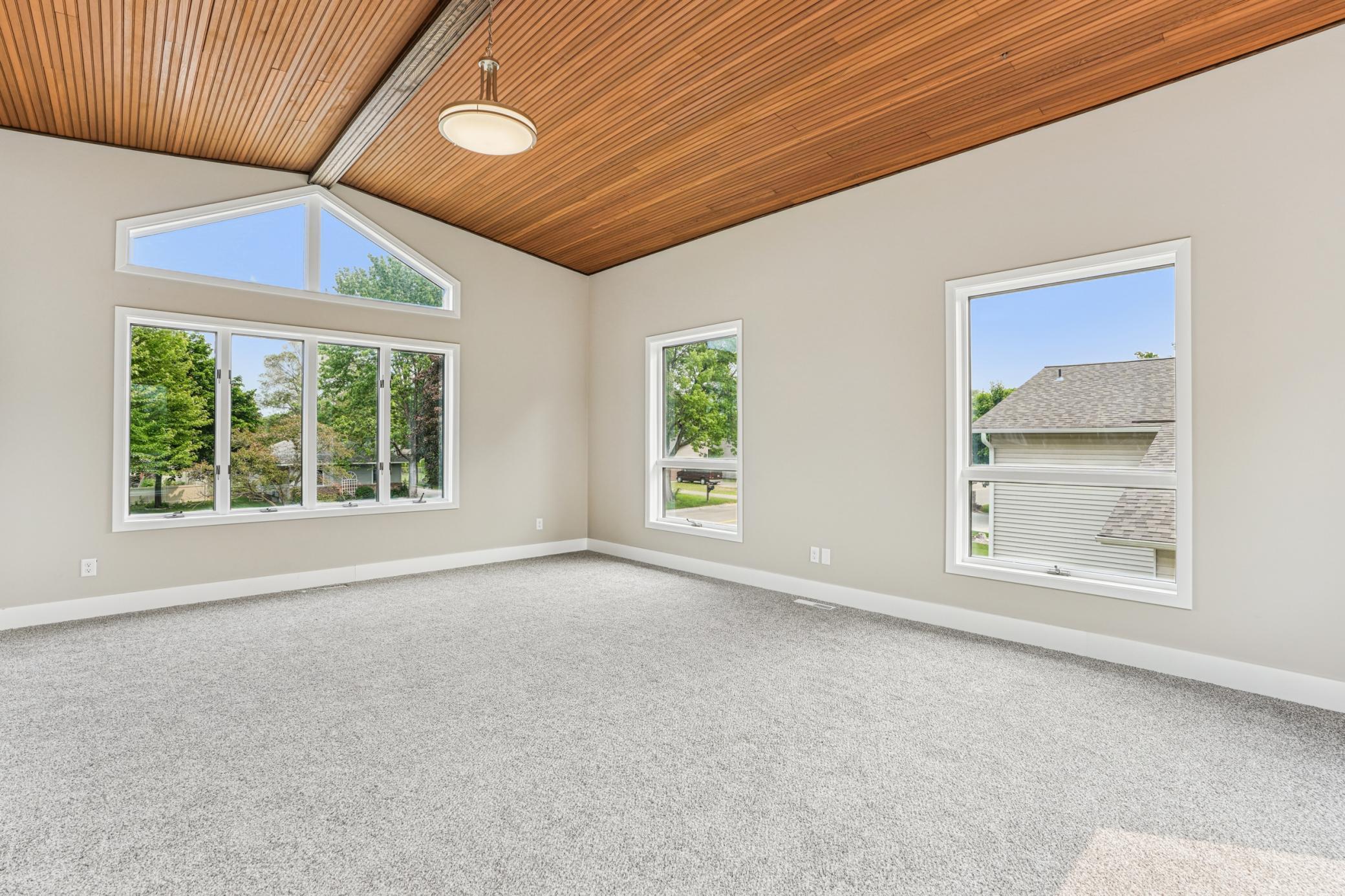 6535 Dawn Way Inver Grove Heights, MN 55076 - Photo 9 of 28 Gallery Image 9