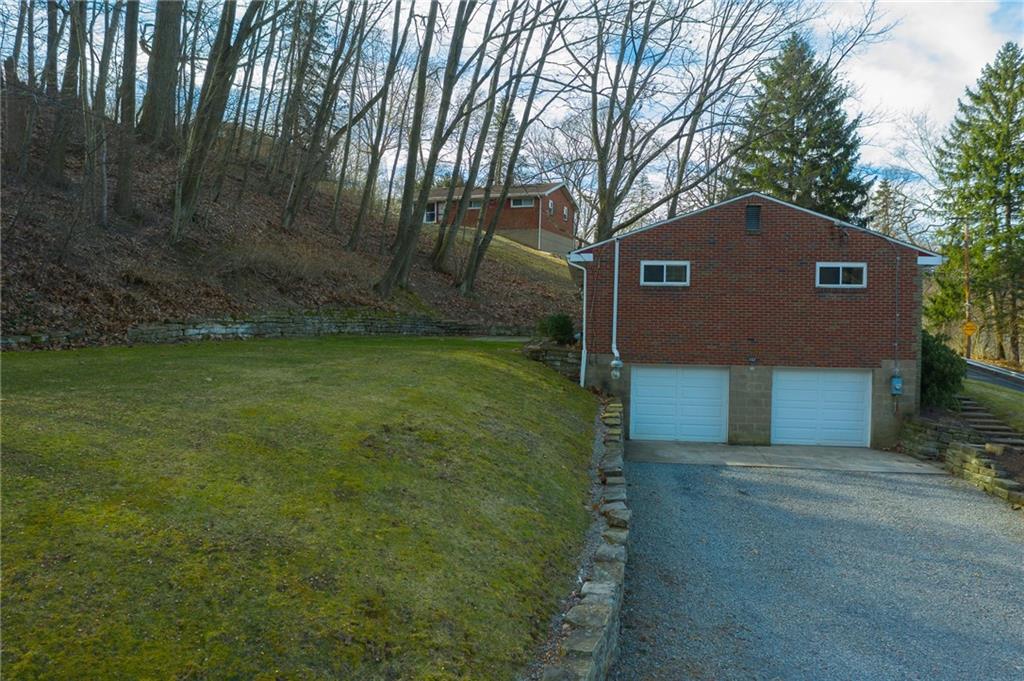 102 Oakglen Road Pittsburgh, PA 15237 - Photo 19 of 24 Gallery Image 19