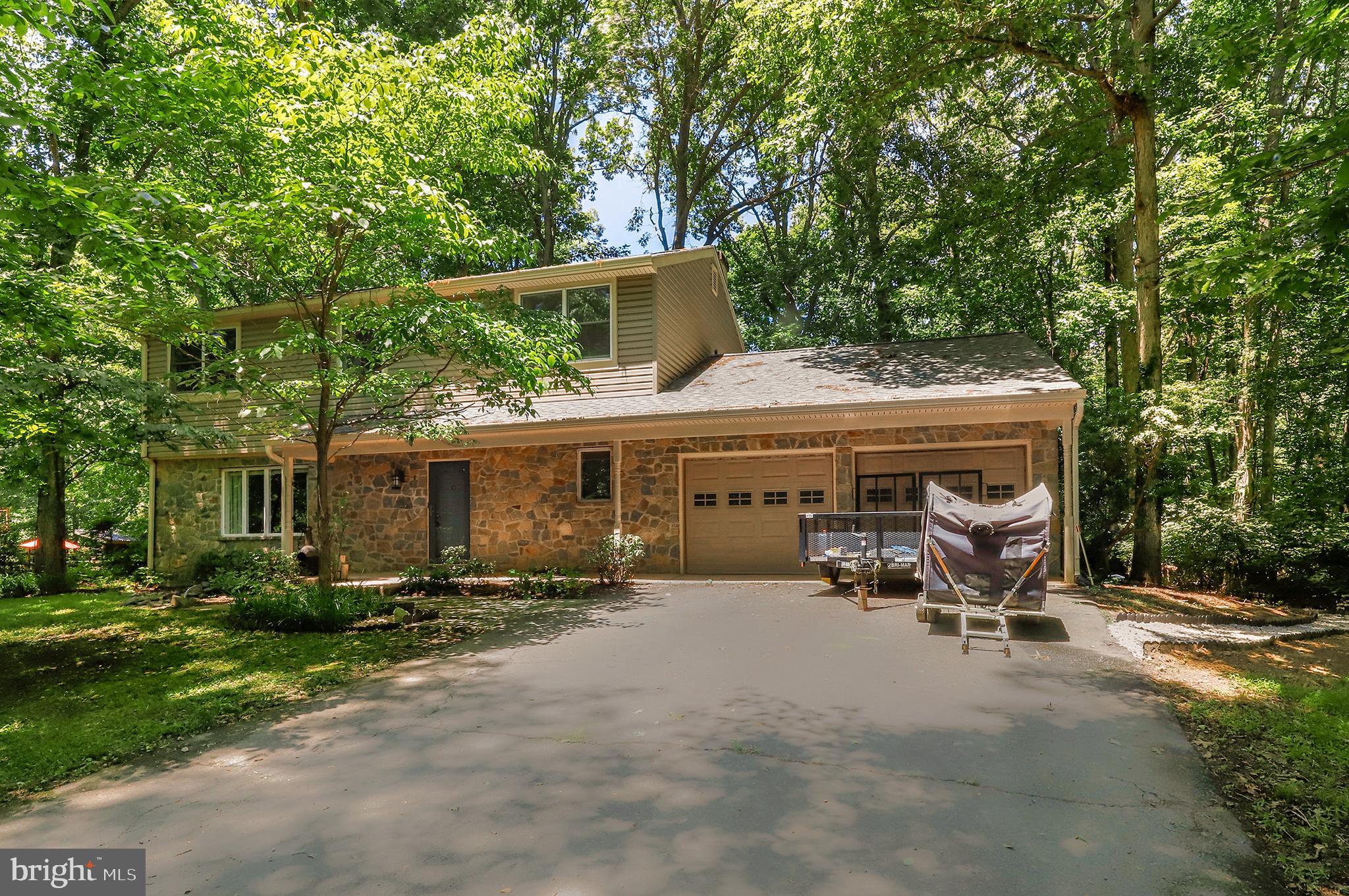 3716 Russell Road Woodbridge, VA 22192 - Photo 2 of 53 Gallery Image 2