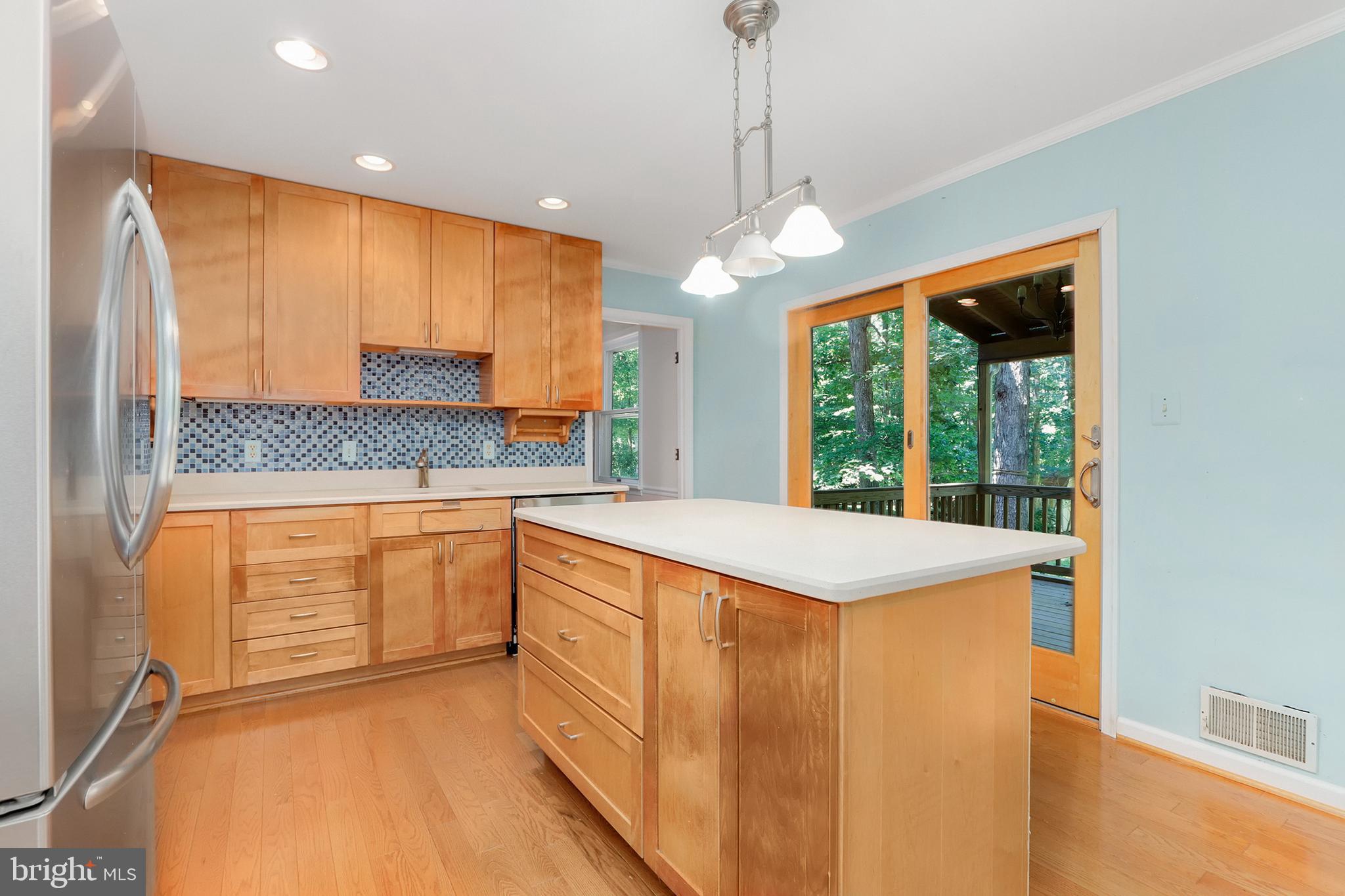 3716 Russell Road Woodbridge, VA 22192 - Photo 18 of 53 Gallery Image 18