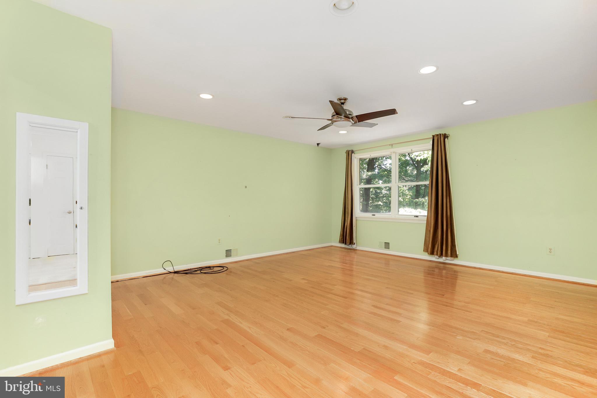 3716 Russell Road Woodbridge, VA 22192 - Photo 28 of 53 Gallery Image 28
