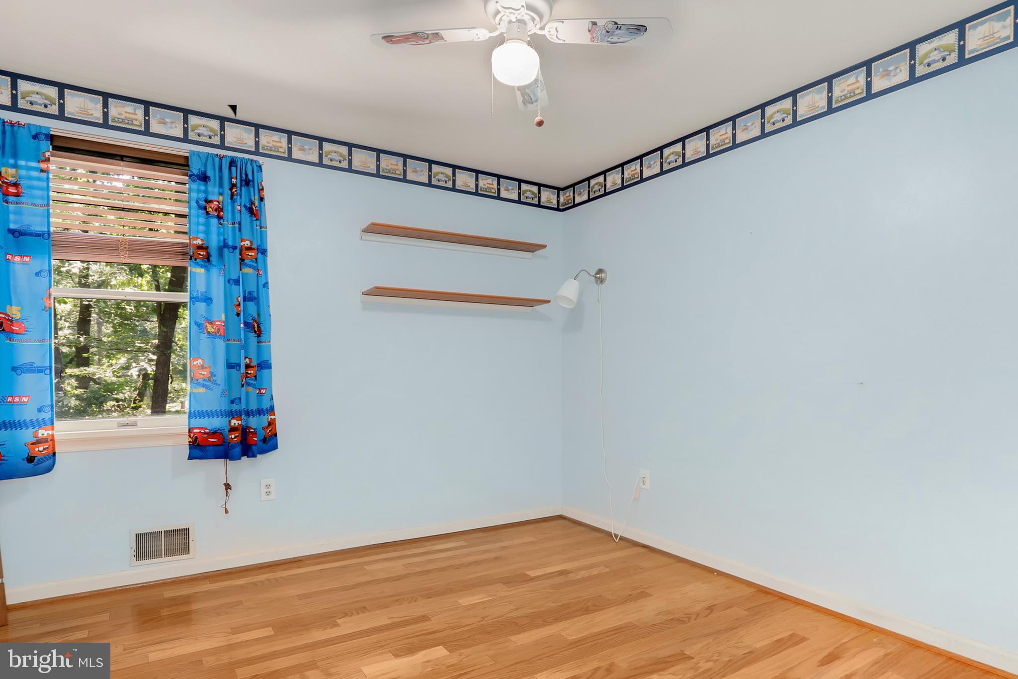3716 Russell Road Woodbridge, VA 22192 - Photo 36 of 53 Gallery Image 36