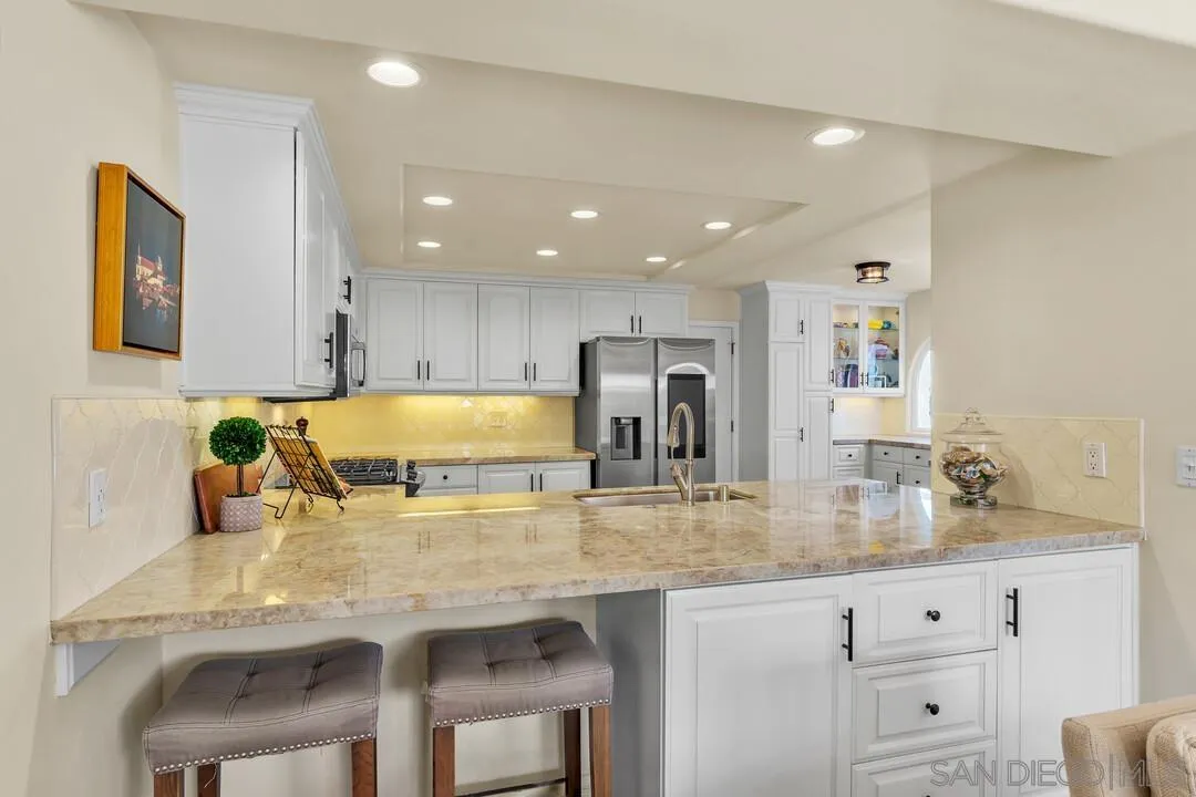 4 GingerTree Lane Coronado, CA 92118 - Photo 10 of 47