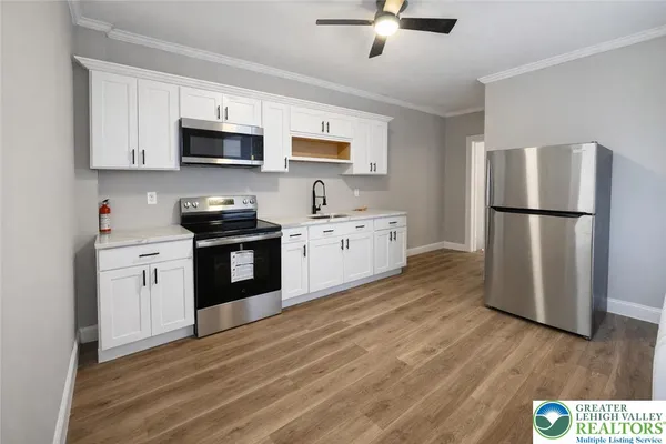 $1,500 | 517 West Norwegian Street, Pottsville, PA 17901