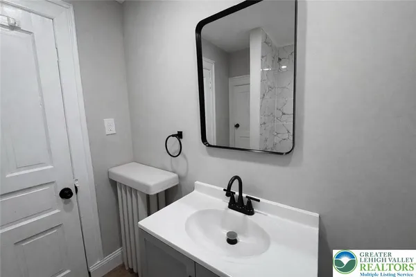 $1,500 | 517 West Norwegian Street, Pottsville, PA 17901