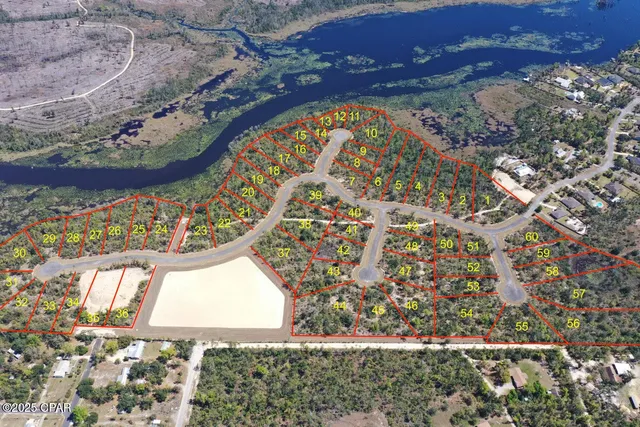 $199,500 | 9900 Summer Creek Drive, Southport, FL 32409