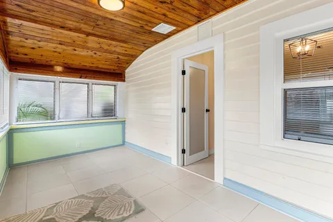 $525,000 | 409 South M Street, Lake Worth Beach, FL 33460