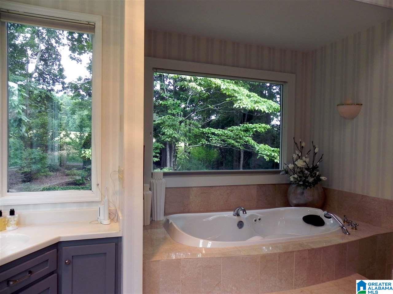 1100 Montvue Road Anniston, AL 36207 - Photo 40 of 50