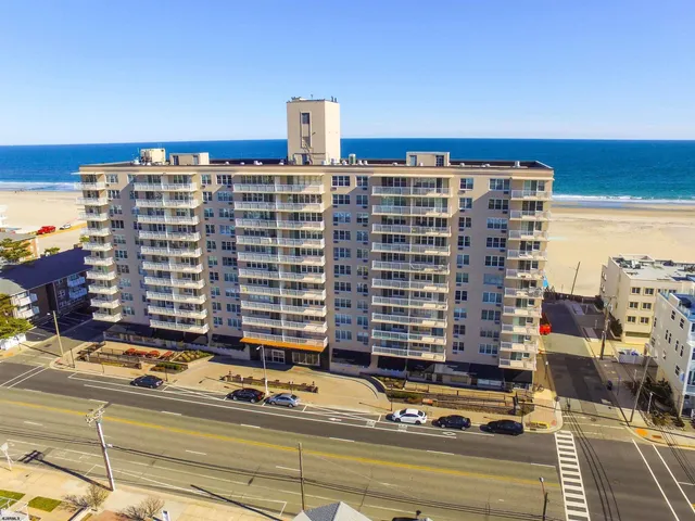 $2,100 | 9400 Atlantic Avenue, Unit 718, Margate City, NJ 08402