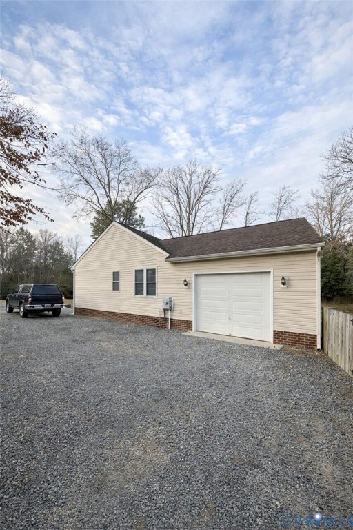 211 Pine Ridge Road Aylett, VA 23009 - Photo 3 of 24