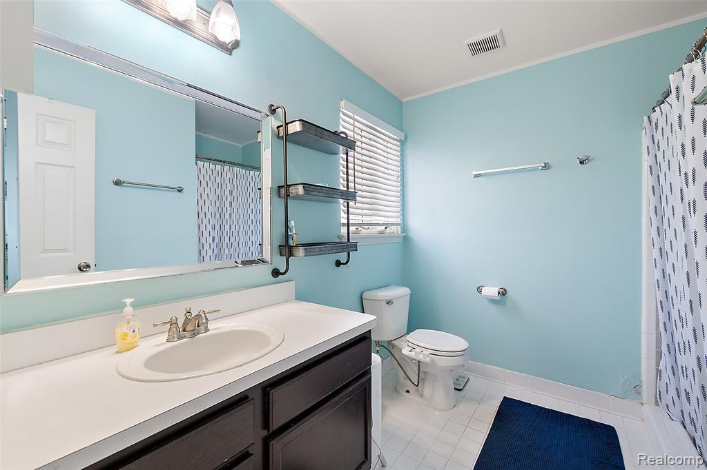 3373 Glover Road Almont, MI 48003 - Photo 14 of 36