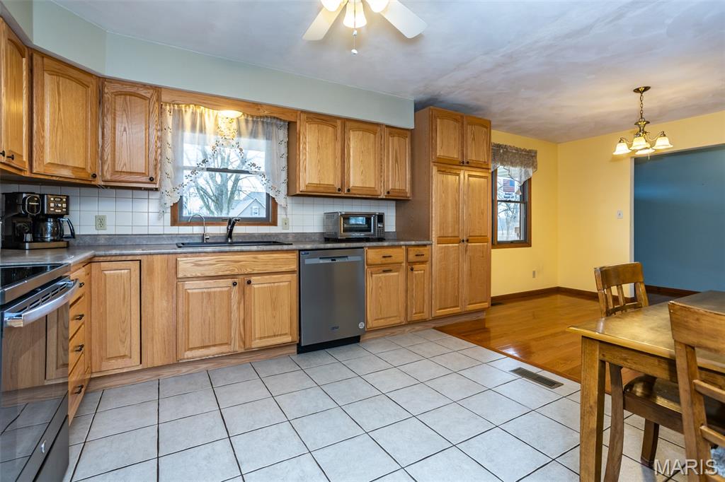 8470 Maple Grove Road Edwardsville, IL 62025 - Photo 12 of 45