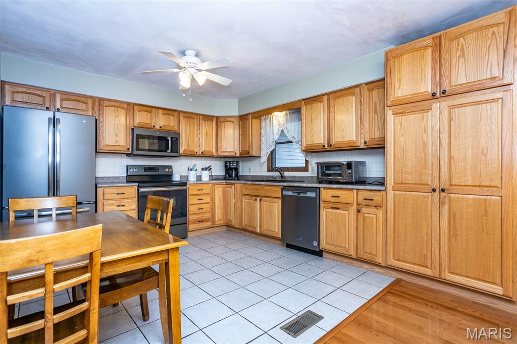 8470 Maple Grove Road Edwardsville, IL 62025 - Photo 13 of 45