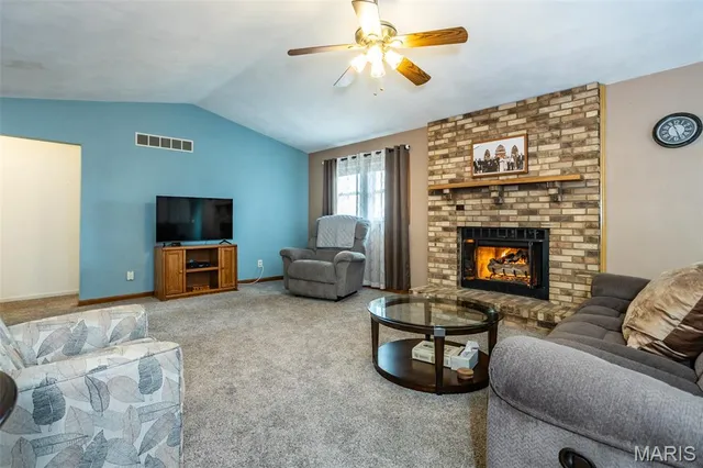 $372,500 | 8470 Maple Grove Road, Edwardsville, IL 62025