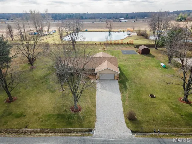 $372,500 | 8470 Maple Grove Road, Edwardsville, IL 62025