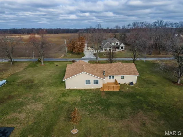 $372,500 | 8470 Maple Grove Road, Edwardsville, IL 62025