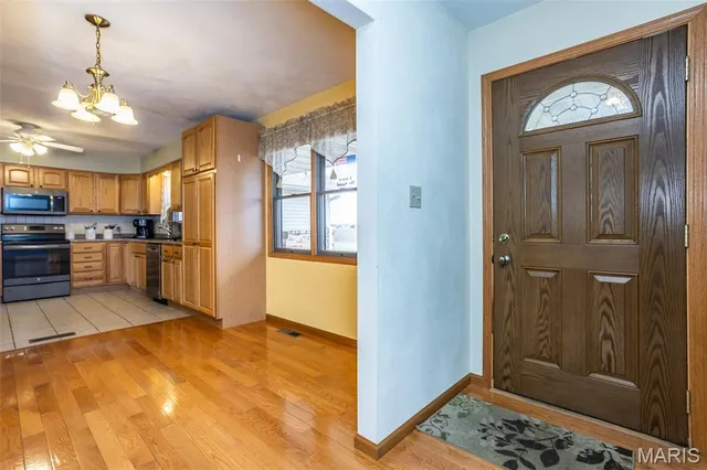 $372,500 | 8470 Maple Grove Road, Edwardsville, IL 62025