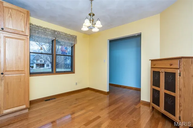 $372,500 | 8470 Maple Grove Road, Edwardsville, IL 62025