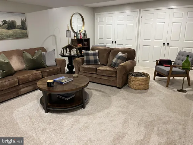 $399,900 | 6153 Galleon Drive, Mechanicsburg, PA 17050