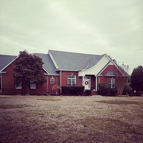 128 Hunters Ridge Drive Tullahoma, TN 37388 - Photo 1 of 20 Welcome to 128 Hunters Ridge Drive!