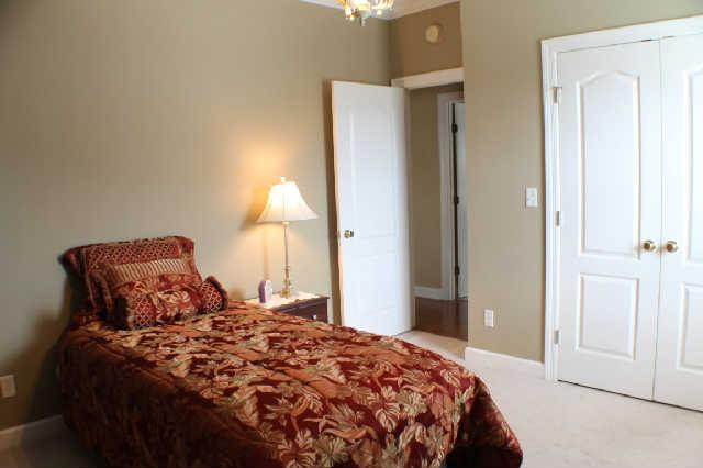 128 Hunters Ridge Drive Tullahoma, TN 37388 - Photo 17 of 20 Another Large Bedroom with great closet space.