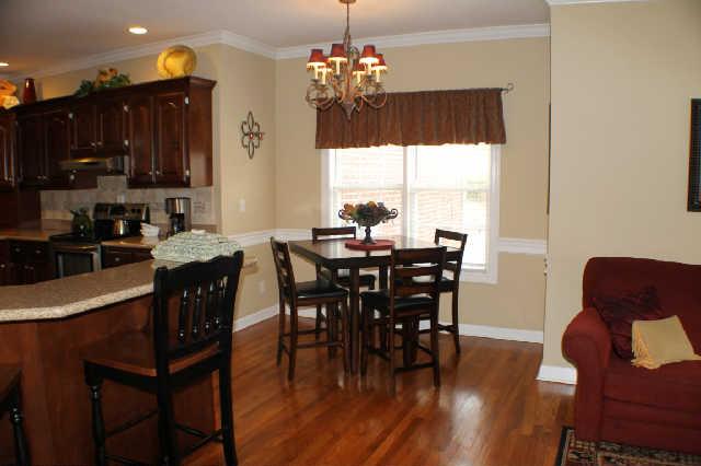 128 Hunters Ridge Drive Tullahoma, TN 37388 - Photo 9 of 20 The Breakfast Nook is situated nicely between the Kitchen and the Hearth Room.