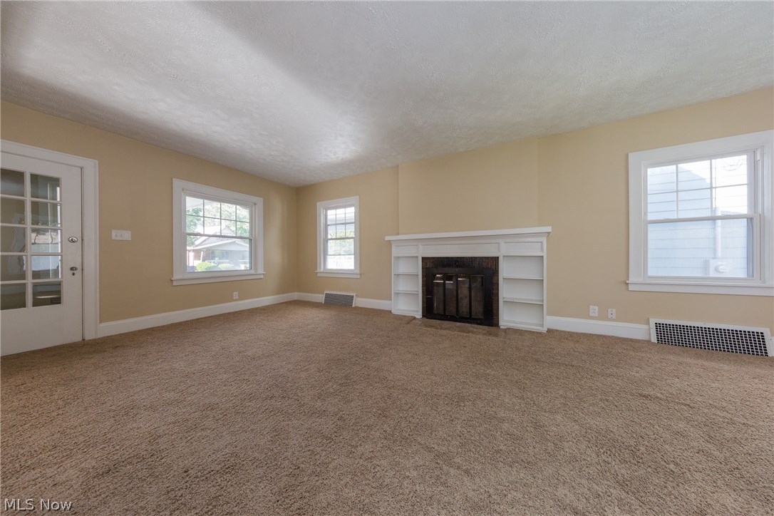 3380 Berkeley Road Cleveland, OH 44118 - Photo 6 of 35