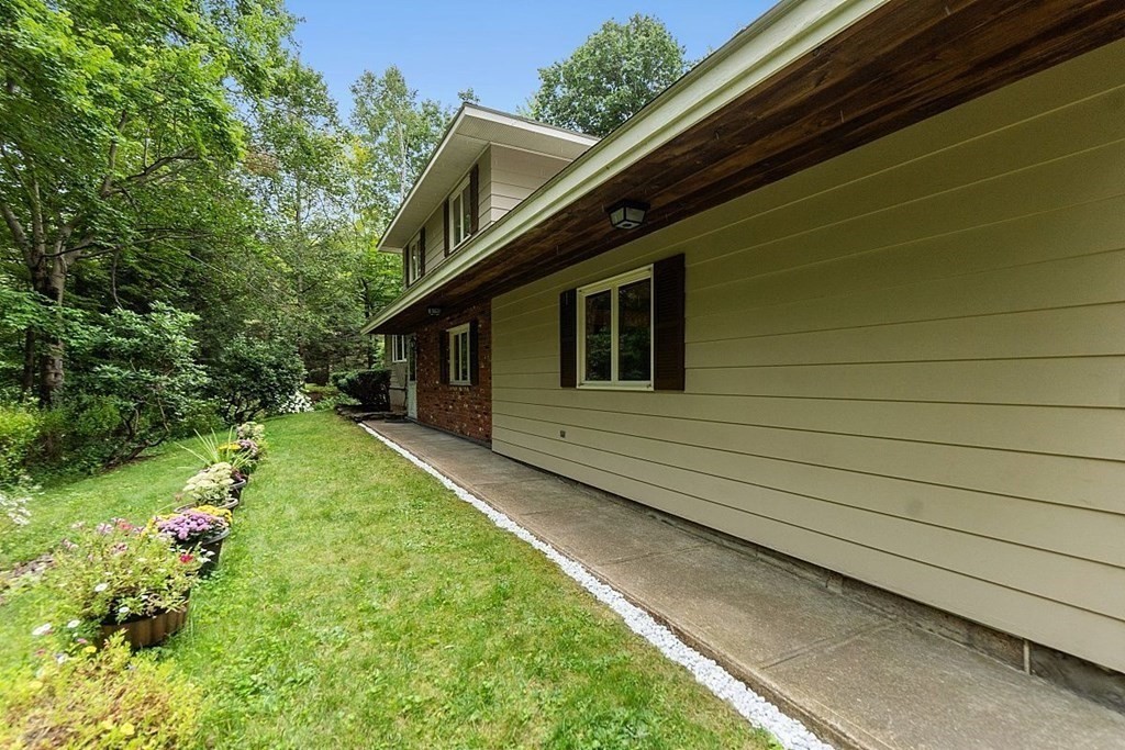 29 Betty Spring Road Gardner, MA 01440 - Photo 42 of 42 Gallery Image 42