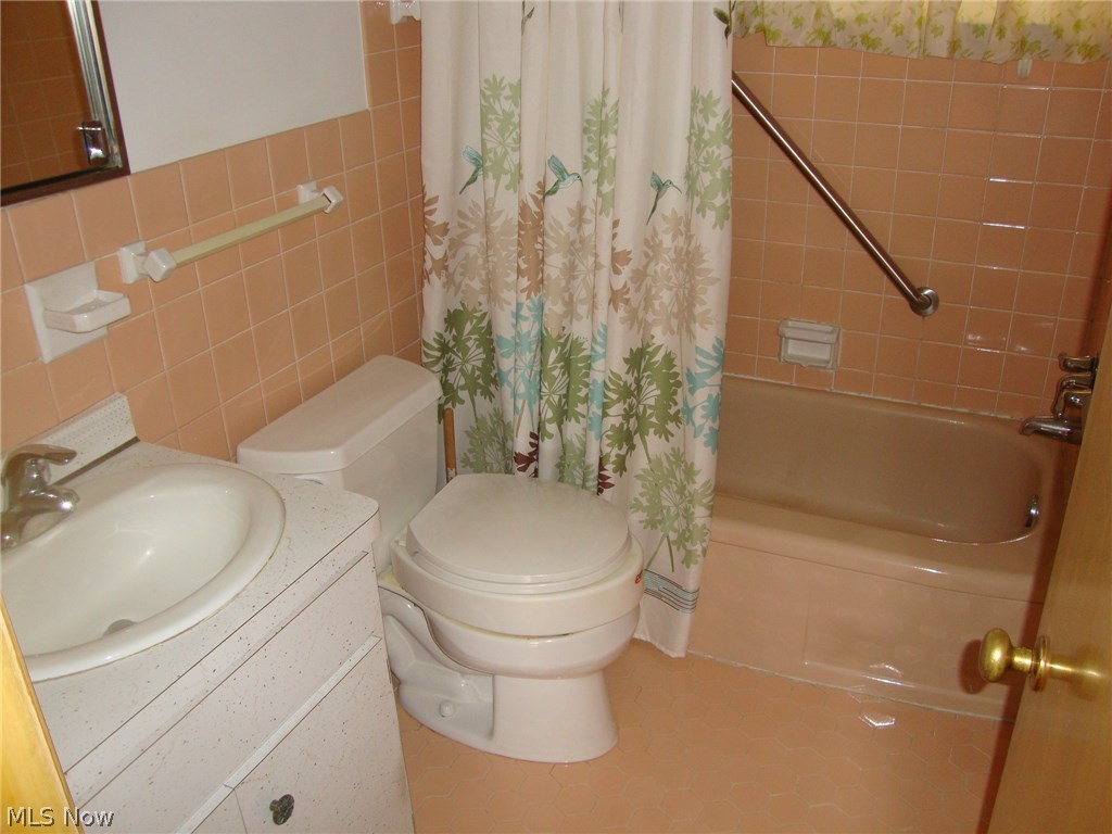 20676 Applegate Road Maple Heights, OH 44137 - Photo 17 of 27 Gallery Image 17