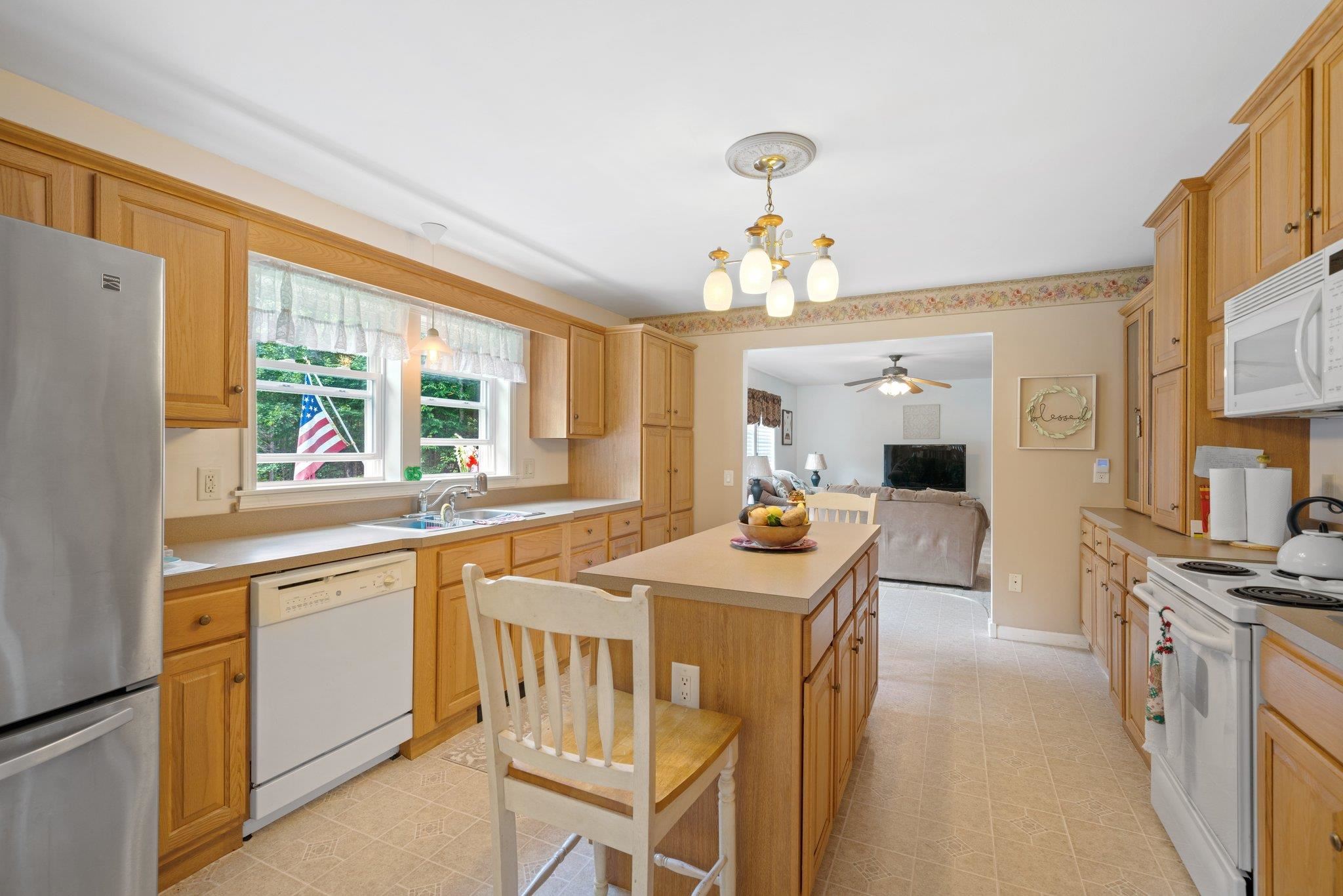 108 Grant Road Washington, NH 03280 - Photo 3 of 38 Gallery Image 3