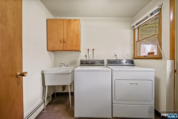 $759,000 | 410 White Avenue, Northvale, NJ 07647