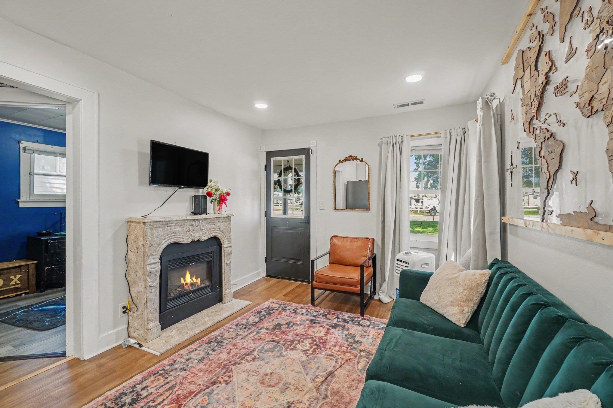 3980 Patterson Road Bay City, MI 48706 - Photo 2 of 22