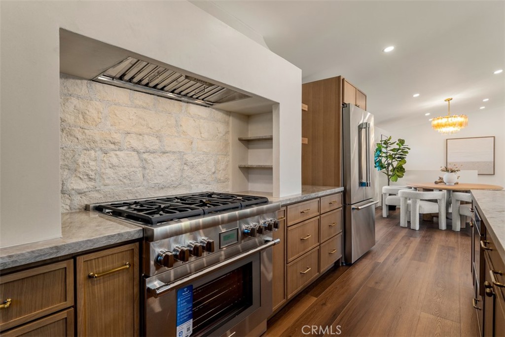 236 Wake Forest Road Costa Mesa, CA 92626 - Photo 20 of 73