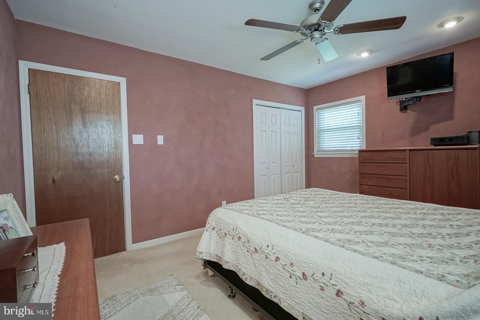 112 Knox Boulevard Marlton, NJ 08053 - Photo 14 of 35 Gallery Image 14