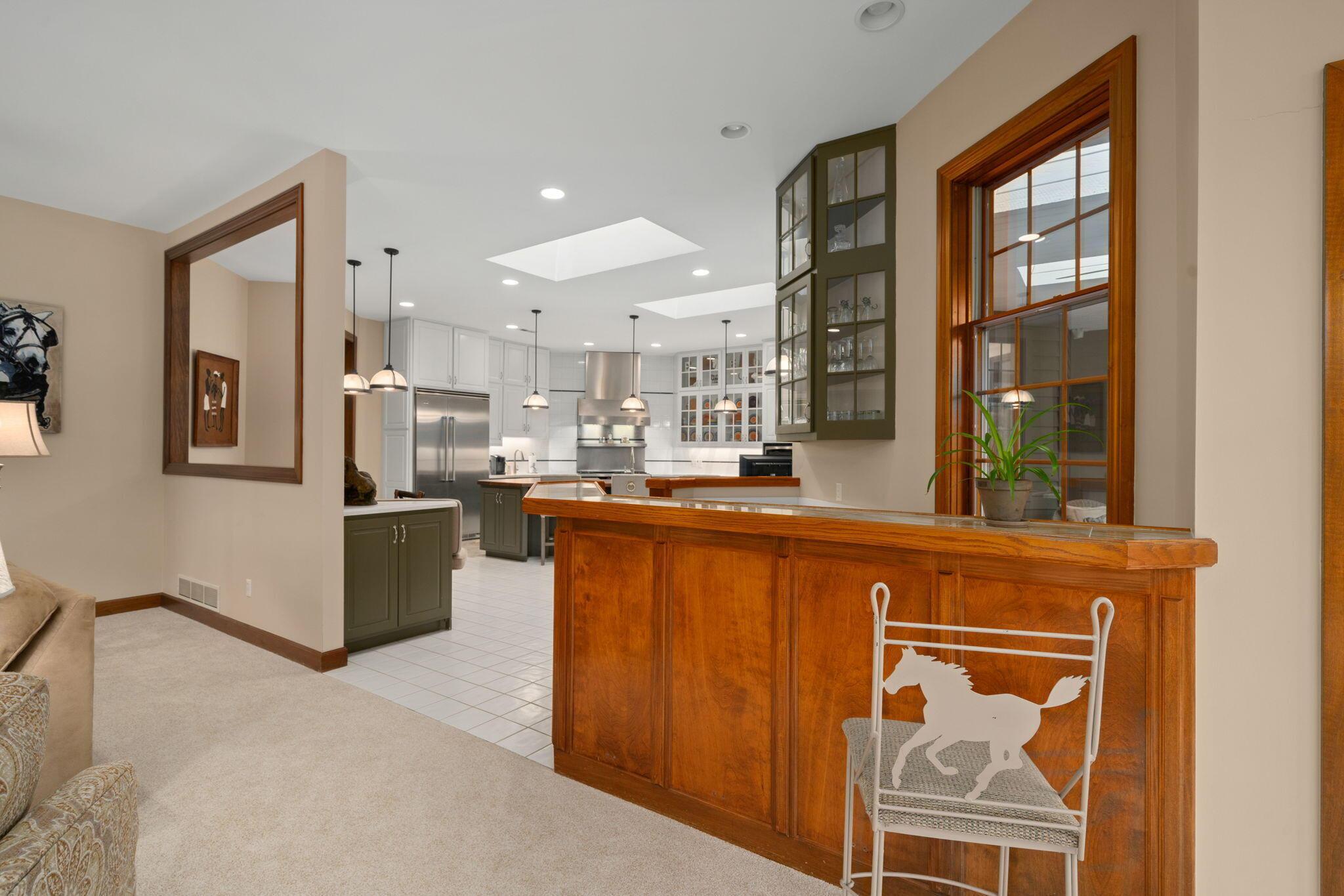 3450 Mann Road Blacklick, OH 43004 - Photo 25 of 134 Wet Bar