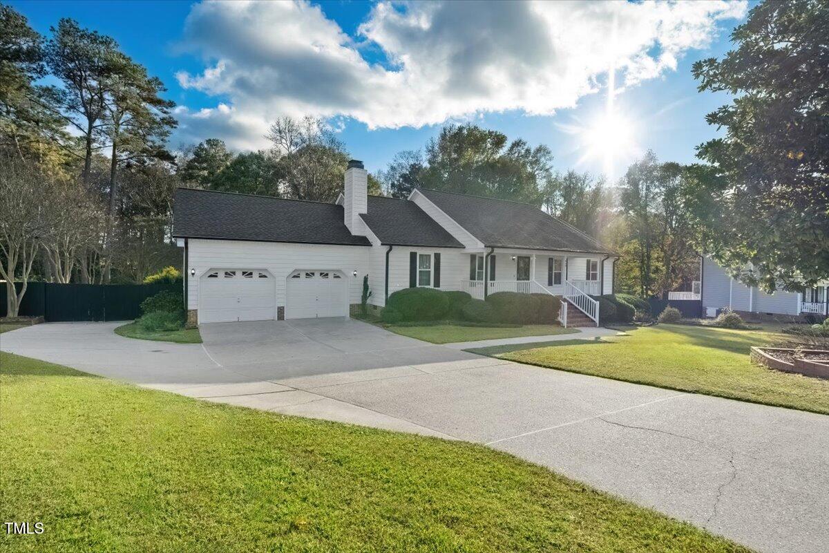 620 Trunecek Circle Raleigh, NC 27603 - Photo 3 of 53 03-bEXT_003