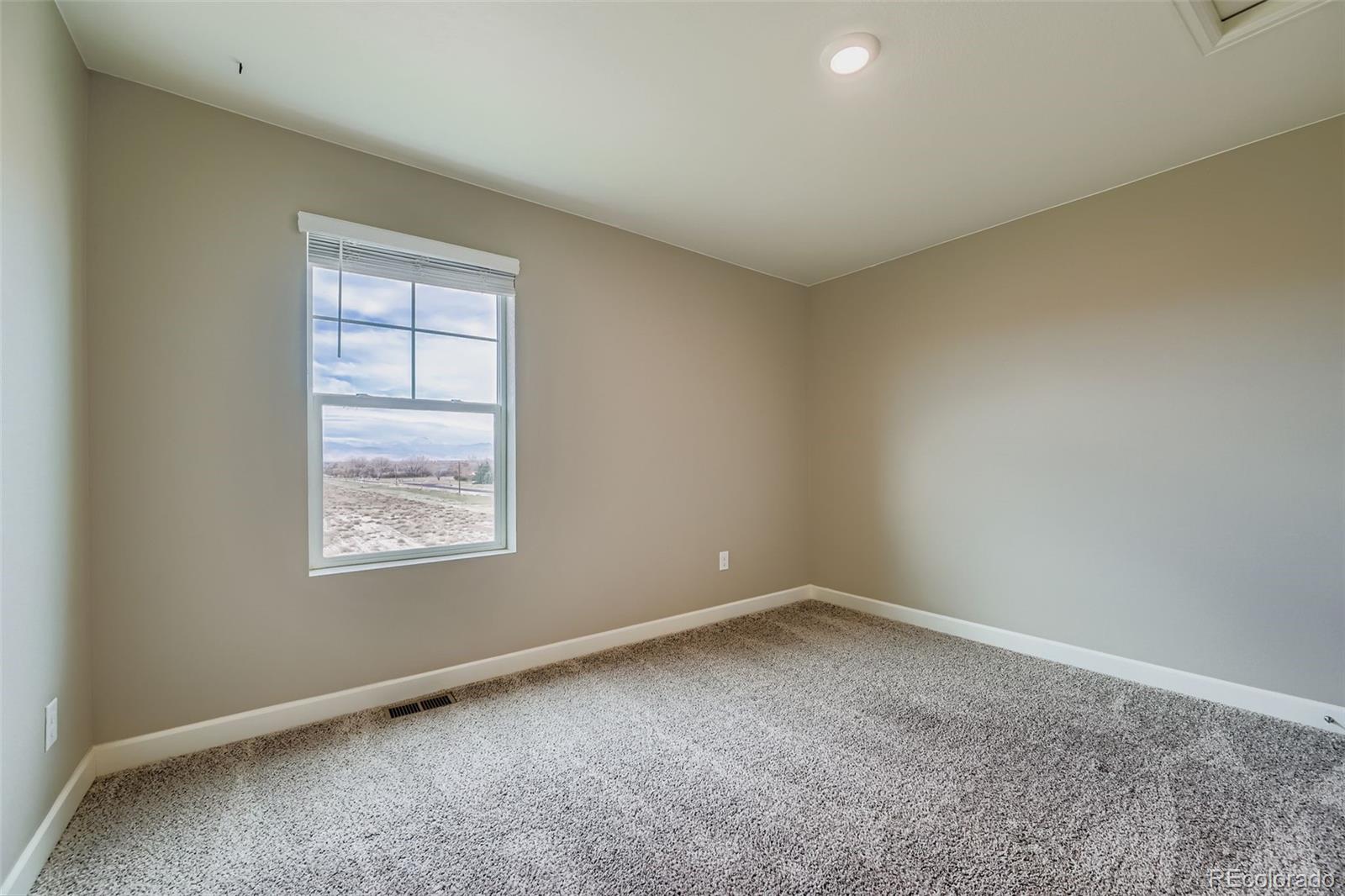 8963 Falcon Street Longmont, CO 80504 - Photo 26 of 48