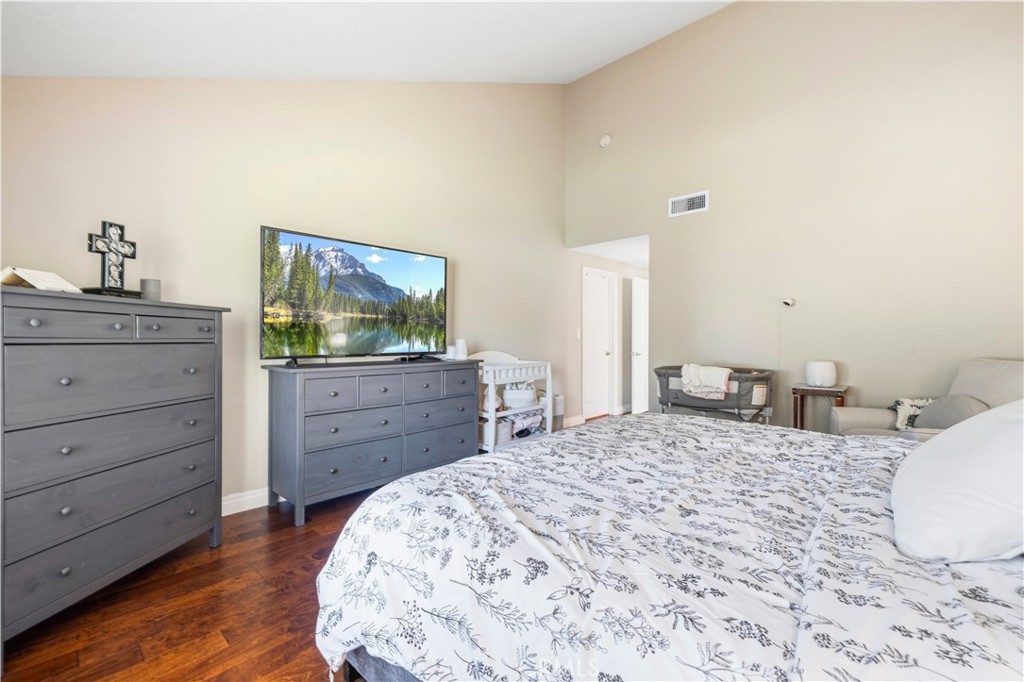 18770 Tribune Street Porter Ranch, CA 91326 - Photo 19 of 30 Primary Bedroom